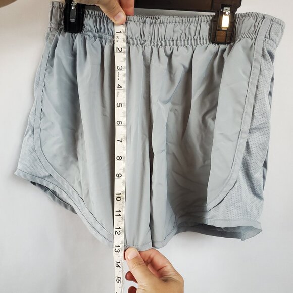 Nike Dri Fit Womens Sz Large Grey Shorts Elastic Drawstring Waist Under Wear - Picture 7 of 9